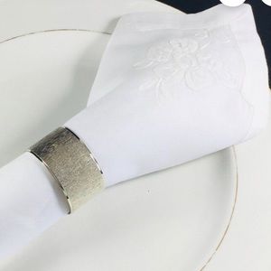 8 Silver Napkins Metal rings, Measurements: Rings: 1 1/7" X 1 1/6. new